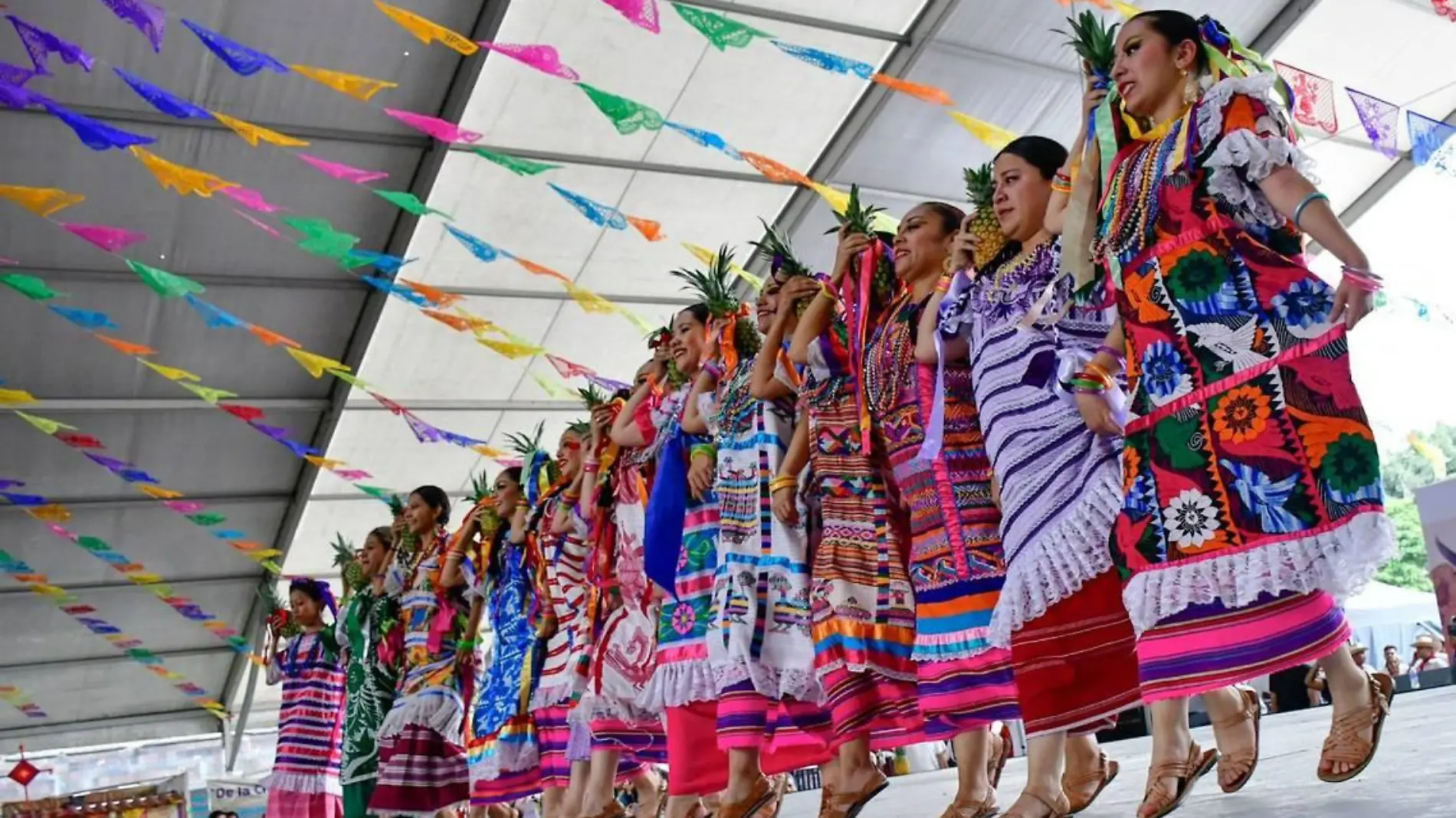 Inició el Festival de la Guelaguetza 2024 en Iztapalapa